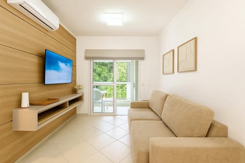 TV and multimedia, Living room, air conditioner