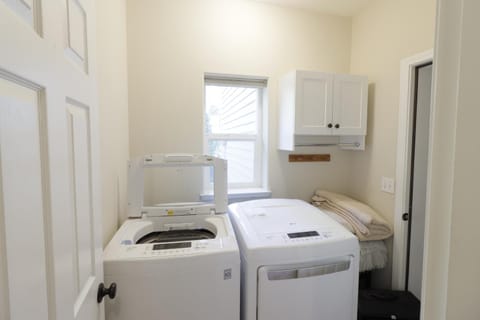 River House House in Three Rivers