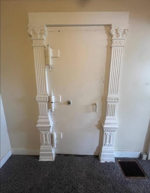 The Oxford Bank Apartment in Indiana