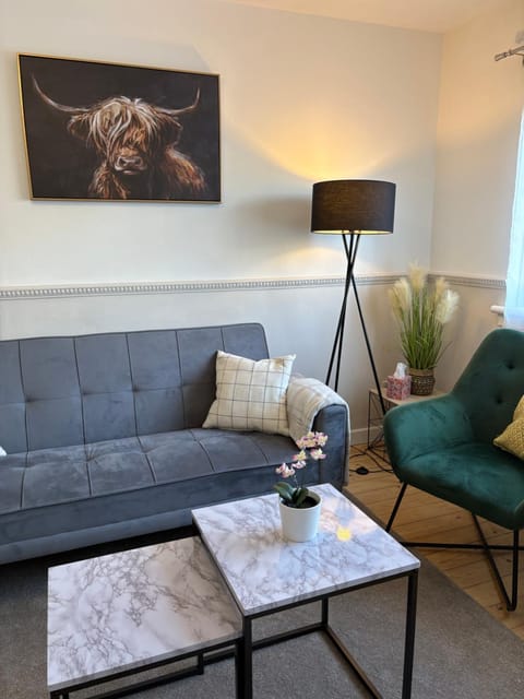 Modern apartment in Glasgow West End, free parking Apartment in Glasgow