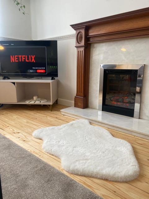 Modern apartment in Glasgow West End, free parking Apartment in Glasgow