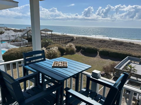 Patio, Natural landscape, View (from property/room), Balcony/Terrace, Beach, Sea view