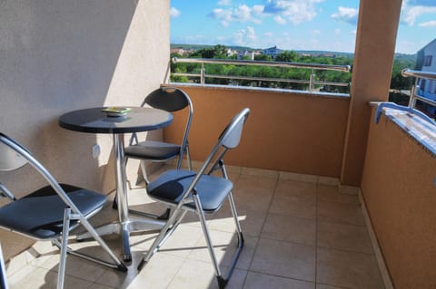 Balcony/Terrace, Balcony/Terrace