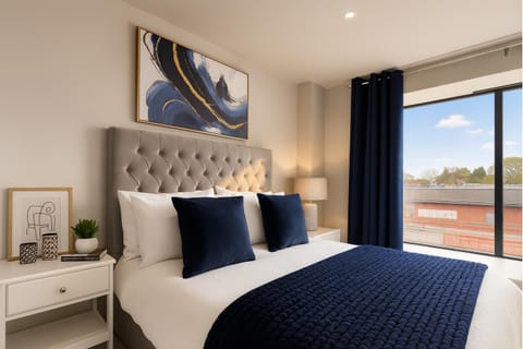 Stunning NEC apartments - Sleeps 8 Apartment in Solihull