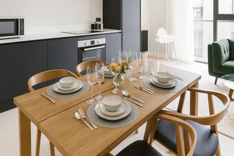 Stunning NEC apartments - Sleeps 8 Apartment in Solihull