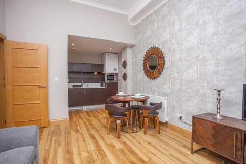 Stylish Merchant City Flat Glasgow Apartment in Glasgow