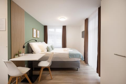 Bed, Photo of the whole room, Seating area, Bedroom, wardrobe