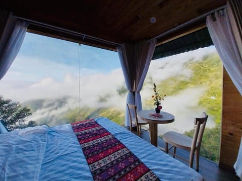 Bed, Day, Natural landscape, View (from property/room), Bedroom, Mountain view