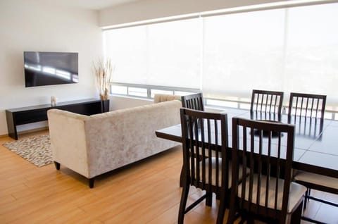 Capitalia Bright & Cozy Family Apt in Santa Fe House in Mexico City