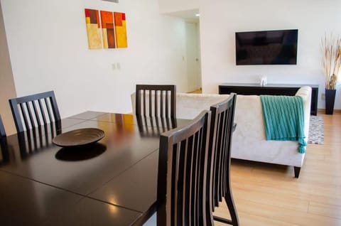 Capitalia Bright & Cozy Family Apt in Santa Fe House in Mexico City