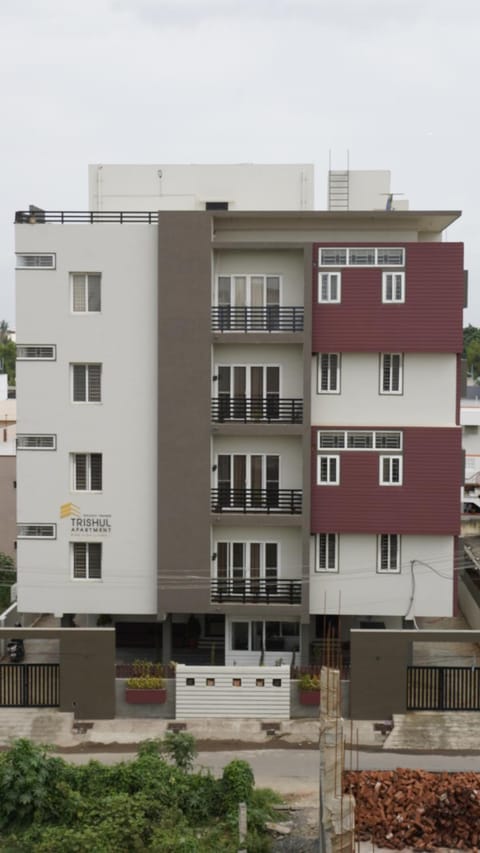 Property building, Breakfast