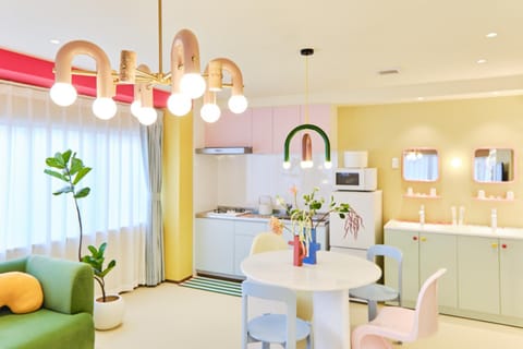 Kitchen or kitchenette, Living room