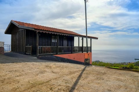 Property building, Facade/entrance, Off site