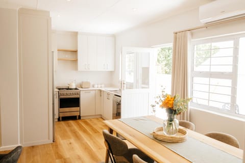 Patryssenvalleij Farm and Cottages Apartment in Stellenbosch