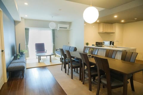 Living room, Dining area