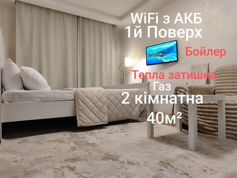 Communal lounge/ TV room, TV and multimedia, Seating area