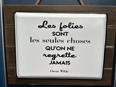 Aquareve-location Docked boat in Valence