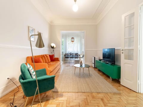TV and multimedia, Living room, Seating area