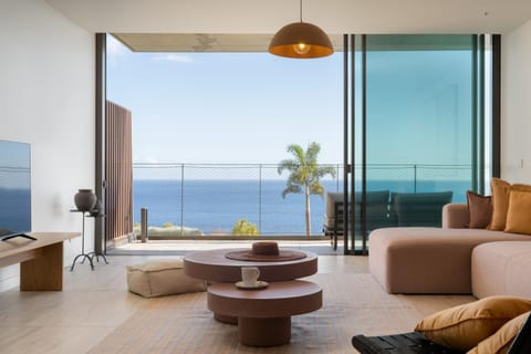 TV and multimedia, Living room, Seating area, Sea view