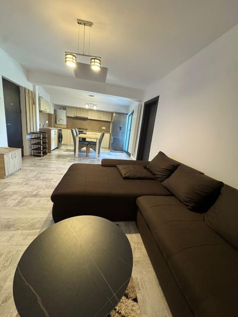 Madona Apartment Apartment in Craiova