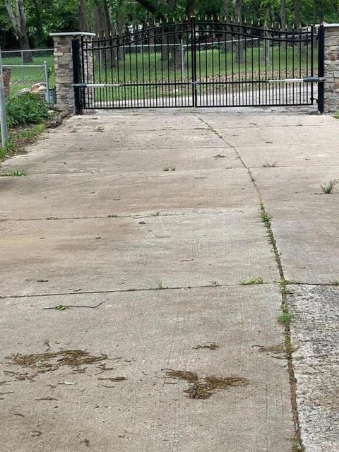 Peaceful Resort Retreat House in Springfield