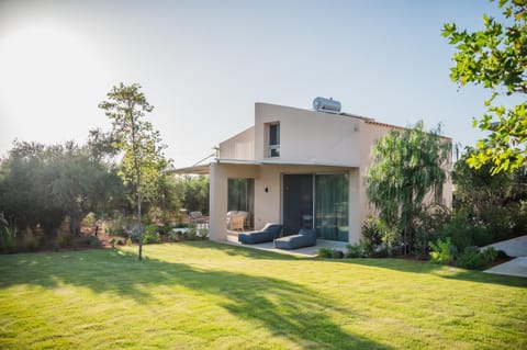 Helichrysum Lofts Apartment in Messenia