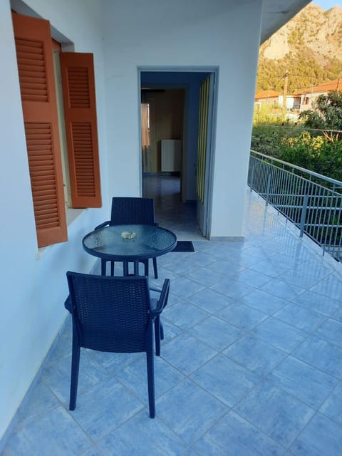 The olive House Apartment in Leonidio