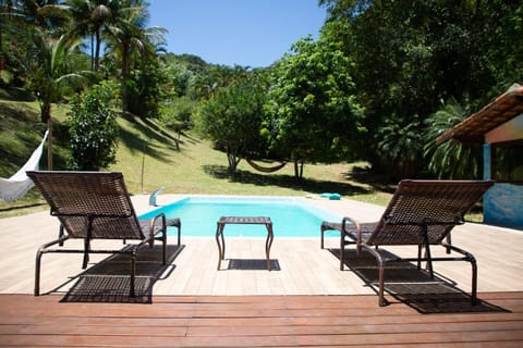 Swimming pool, sunbed