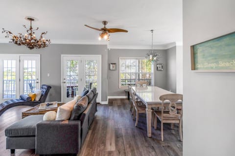 Olive & Gem House in Tybee Island