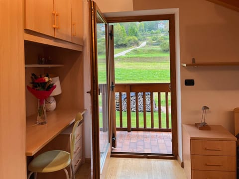 Lauton Dolomiti Relax Apartment - mit Jacuzzi-Badewanne Apartment in Trentino-South Tyrol