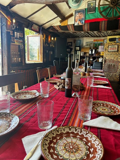 Restaurant/places to eat, Banquet/Function facilities