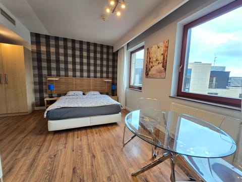 Bed, Living room