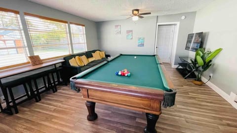 Amenity Palace- Pool Table- Fishing Poles House in Port Orange