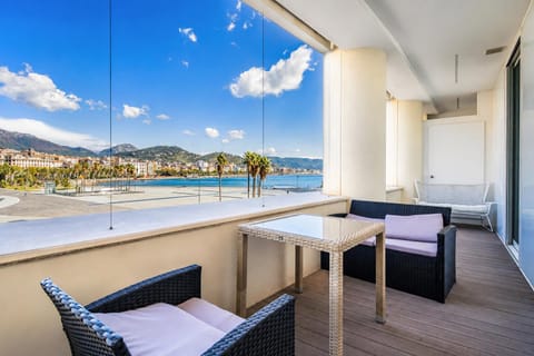 Balcony/Terrace, Sea view, furniture