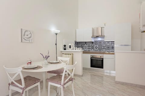Kitchen or kitchenette, Seating area, heating, oven, stove, stove, kitchen, kitchen