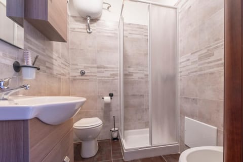 White Lion SURF & MINE GUESTHOUSE Bed and Breakfast in Buggerru