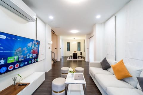 TV and multimedia, Living room