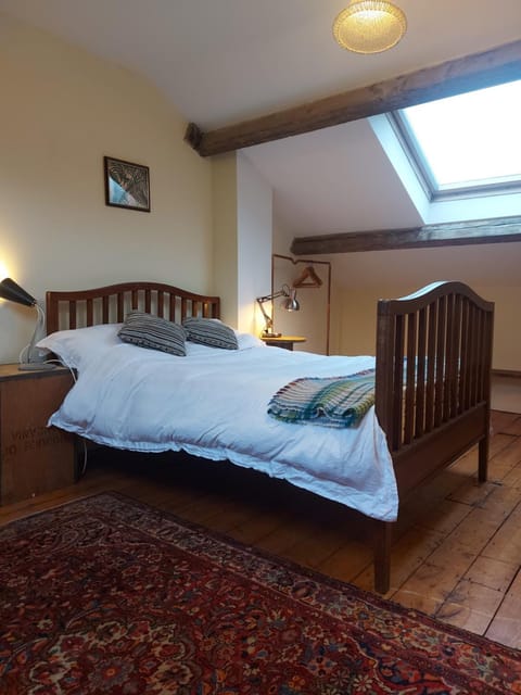 Restful attic room in riverside spot Vacation rental in Hebden Bridge
