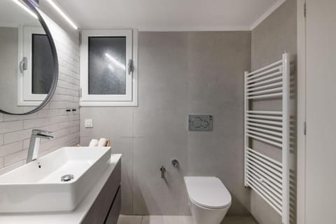 Family-Friendly Thisseio Retreat Near Acropolis Apartment in Athens