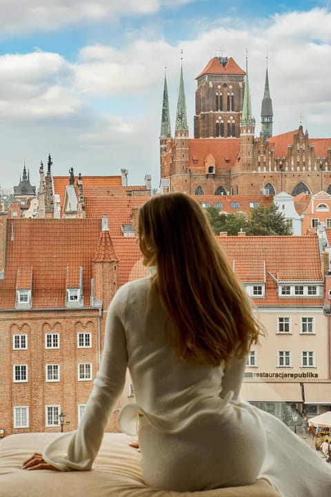 Day, People, View (from property/room), City view, Landmark view