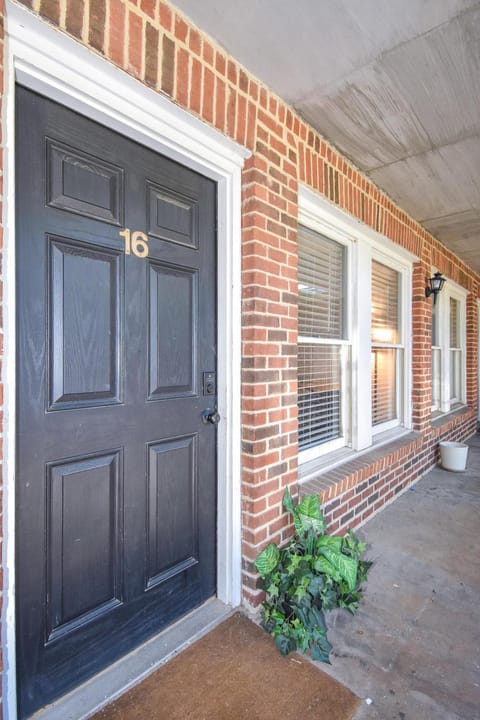 Eagle's Landing In Auburn House in Auburn