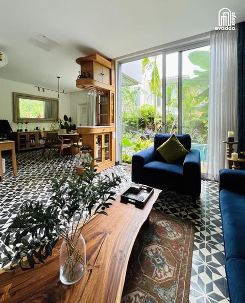 Seating area, Garden view