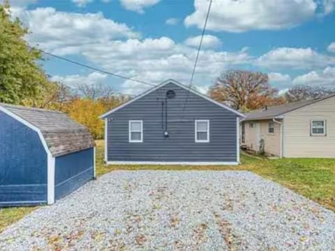 Cozy Home walk to DT - Private Bedroom Vacation rental in Indianapolis