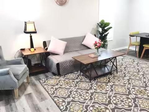Cozy Home walk to DT - Private Bedroom Vacation rental in Indianapolis