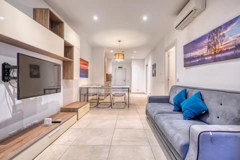 TV and multimedia, Seating area