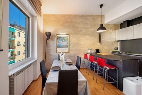 Property building, Kitchen or kitchenette, Living room