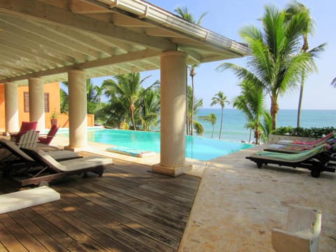 Balcony/Terrace, Pool view, Sea view