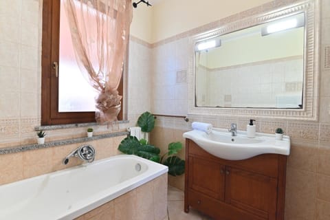 IzzHome Comfort Apartment in Pula