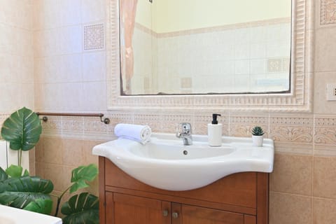 IzzHome Comfort Apartment in Pula