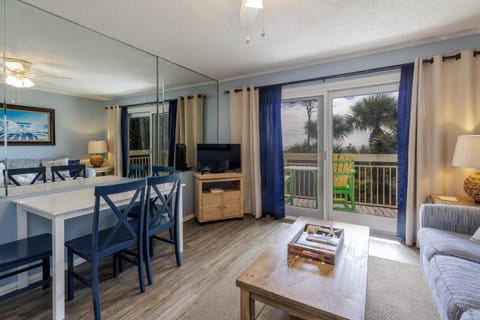 109 Breakers Villa in Coligny Beach